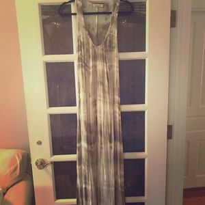 Testament maxi dress